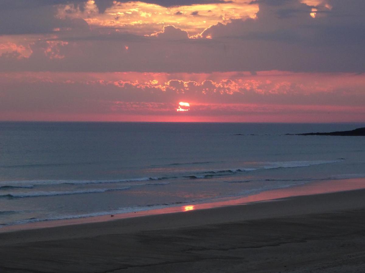Gite "Rose Des Sables" - 800M De La Plage De Surtainville, Proche Commerces - Piscine En Juillet Et Aout Phòng bức ảnh